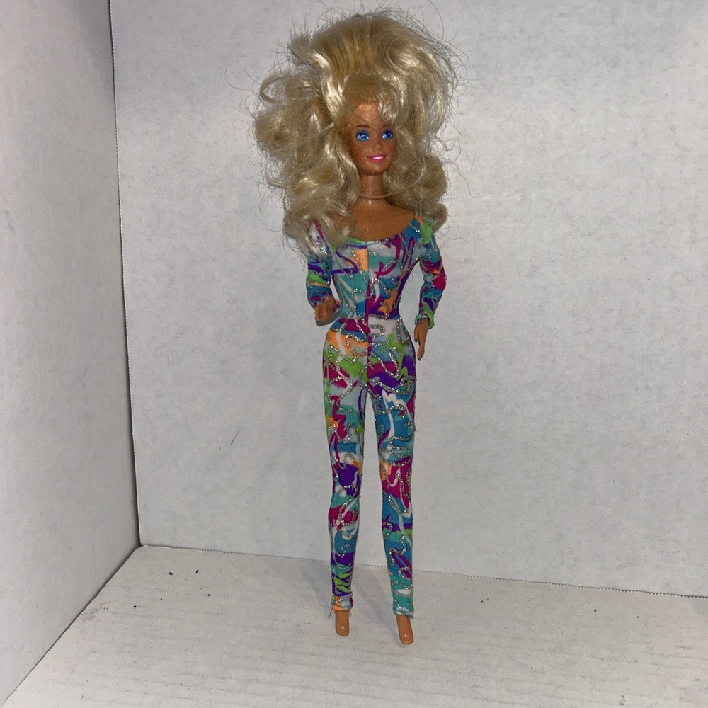 Mattel Hot Skatin Barbie Doll 1966 Vintage Workout Gym‎ Disco D1